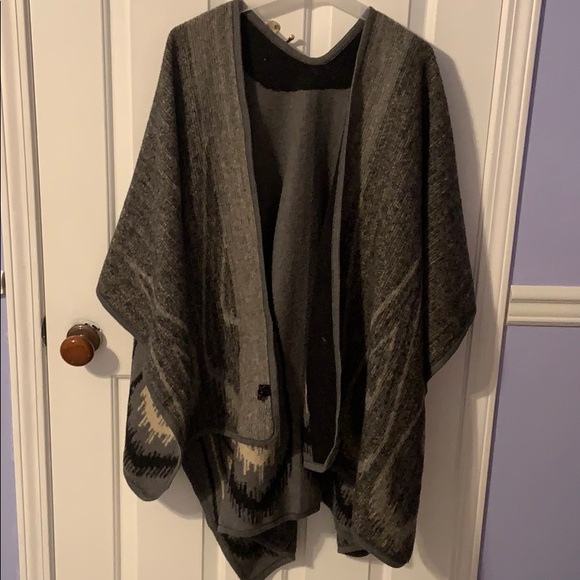 Double sided poncho - Picture 3 of 4